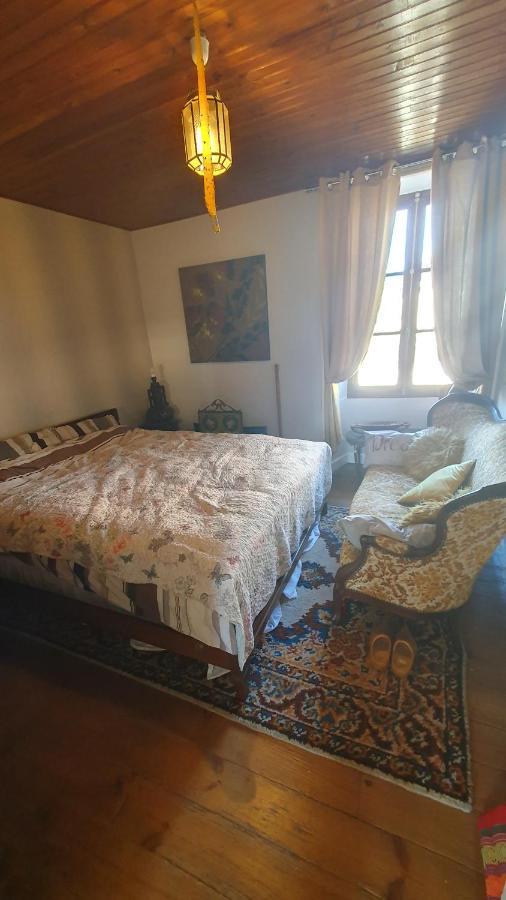 La Peau Bed and Breakfast Mairé-l'Eveseault Esterno foto
